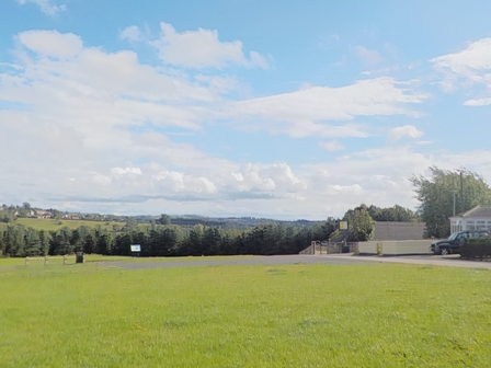 Parking close to the Brown Trout pub